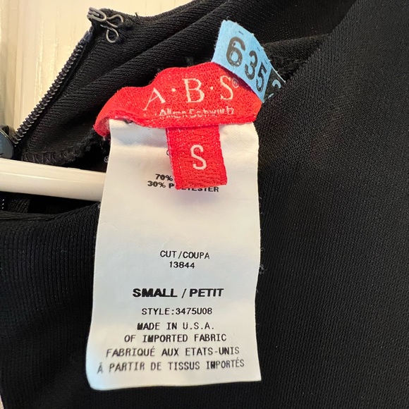 Sleek and modern small A.B.S. dress in excellent condition - Picture 3 of 5